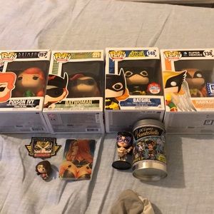 dc funko pops + extras
